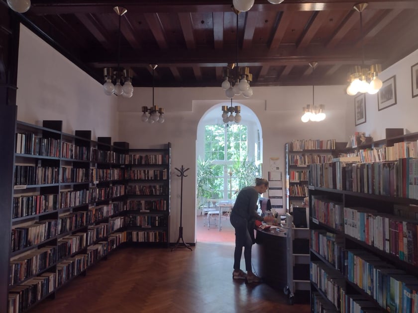 MBP filia nr 54, ul. Jesienna 22