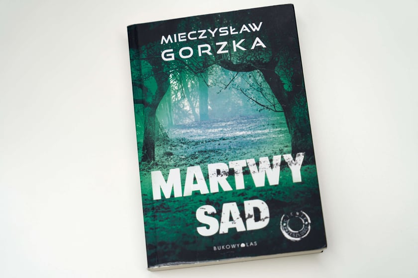 W bibliotece przy ul. Suwalskiej można znaleźć specjalny regał z książkami, w których pojawia się Wrocław