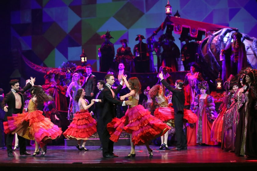 Artyści Opery Wrocławskiej i goście podczas gali &bdquo;Opera Italia&rdquo;