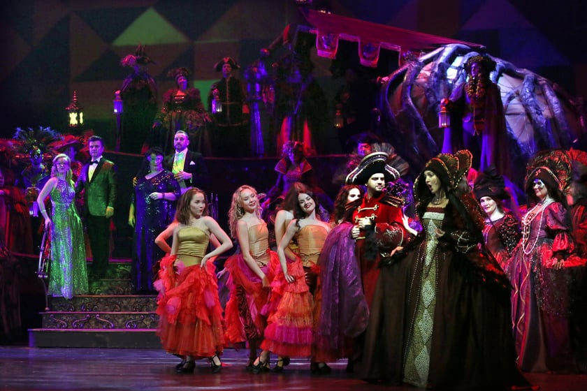 Artyści Opery Wrocławskiej i goście podczas gali &bdquo;Opera Italia&rdquo;
