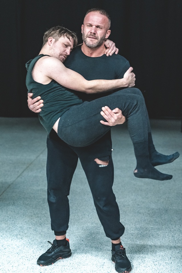 Nowy wrocławski teatr Enklawa &ndash; pr&oacute;by do spektaklu &bdquo;Ubu kr&oacute;l, czyli Polacy&rdquo;