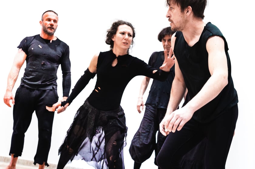 Nowy wrocławski teatr Enklawa &ndash; pr&oacute;by do spektaklu &bdquo;Ubu kr&oacute;l, czyli Polacy&rdquo;