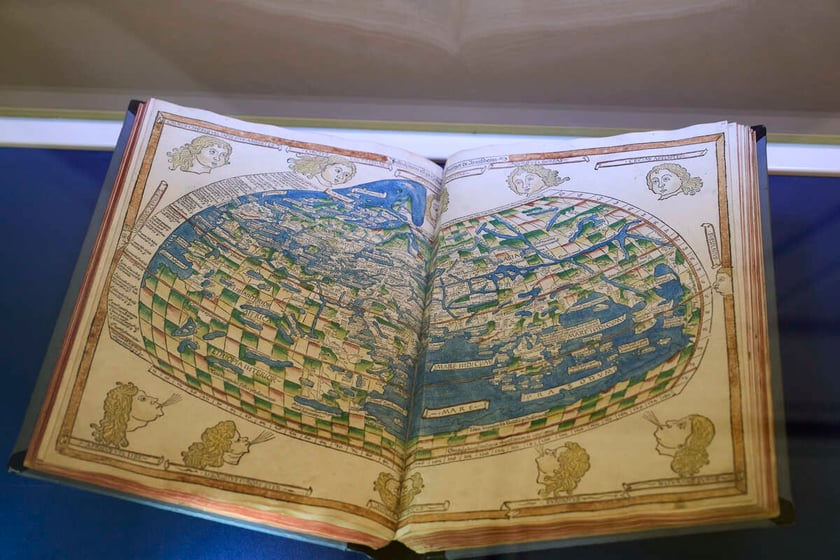Wystawa &bdquo;Historia nie/oczywista. 200 lat Muzeum Książąt Lubomirskich&rdquo; w Ossolineum &ndash; wydanie &bdquo;Cosmographii&rdquo; Ptolemeusza z 1482 roku&nbsp;