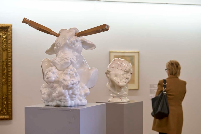 Wystawa &bdquo;Historia nie/oczywista. 200 lat Muzeum Książąt Lubomirskich&rdquo; w Ossolineum &ndash; część cyklu &bdquo;Sztuka jest przemocą&rdquo; Olafa Brzeskiego