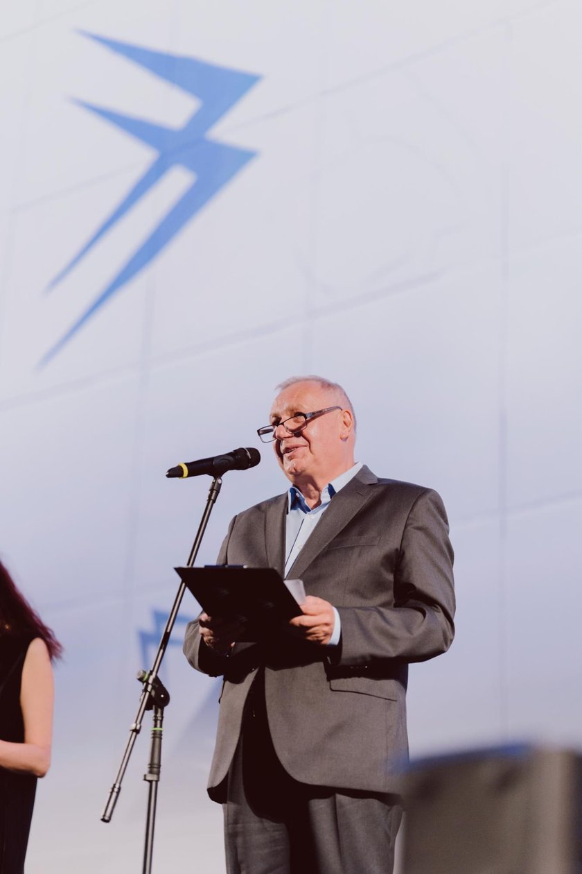 Powiększ obraz: Roman Gutek podczas inauguracji Festiwalu Nowe Horyzonty 2023