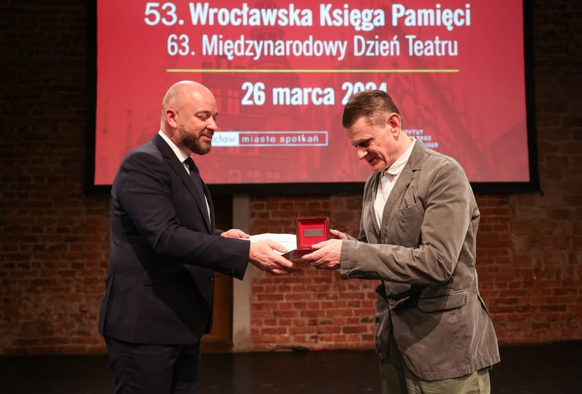 53. Wrocławska Księga Pamięci z okazji 63. Międzynarodowego Dnia Teatru
