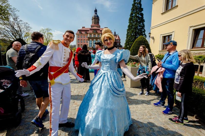 Festiwal Kwiat&oacute;w i Sztuki w Zamku Książ od 1 do 5 maja 2024