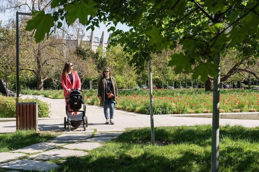 Skwer Wrocławianek przy Bernardyńskiej