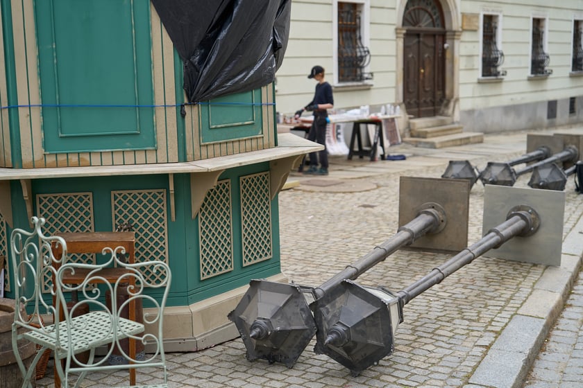 Na Ostrowie Tumskim stanęła scenografia - Wrocław zamienił się w niemieckie miasto z lat 30. XX wieku