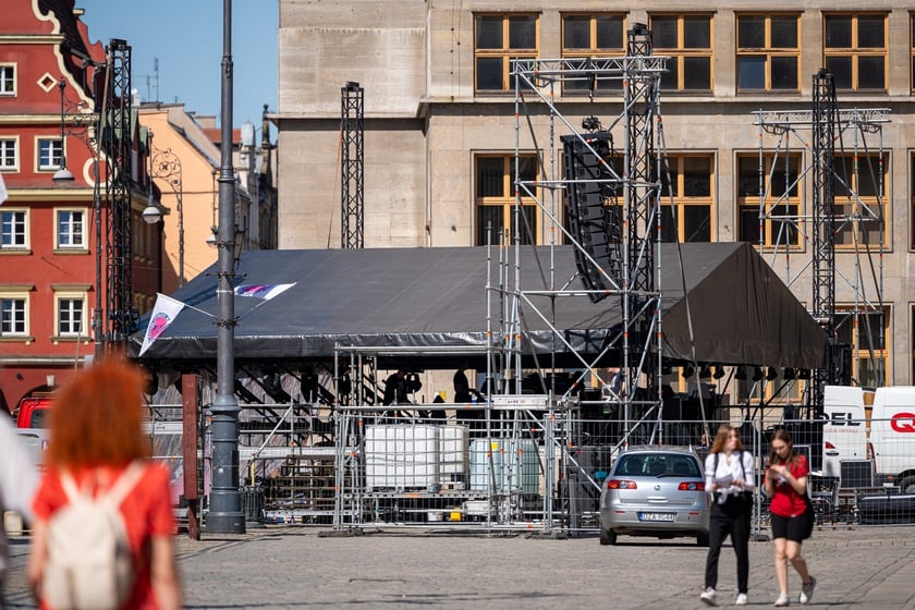 Scena na rynku już prawie gotowa na Gitarowy Rekord Świata 2024