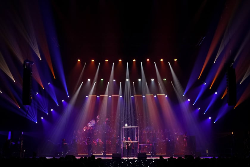 Wielkie show w Hali stulecia. Koncert "Gwiazdozbiór Aniołów. In varietae concordia".