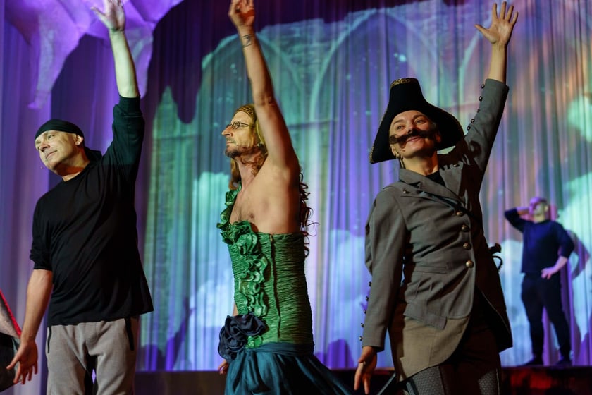 Pr&oacute;ba do spektaklu &bdquo;Sprzedawcy bajek&rdquo; we Wrocławskim Teatrze Lalek