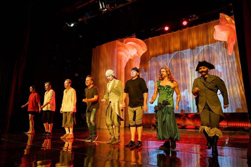 Pr&oacute;ba do spektaklu &bdquo;Sprzedawcy bajek&rdquo; we Wrocławskim Teatrze Lalek