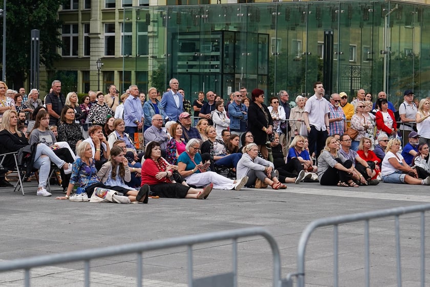 Plac Wolności. Można posłuchać gwiazd Metropolitan Opera. 31 maja 2024 r.