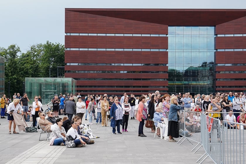 Plac Wolności. Można posłuchać gwiazd Metropolitan Opera. 31 maja 2024 r.