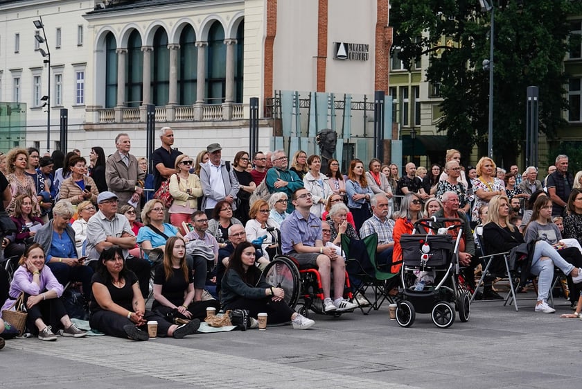 Plac Wolności. Można posłuchać gwiazd Metropolitan Opera. 31 maja 2024 r.