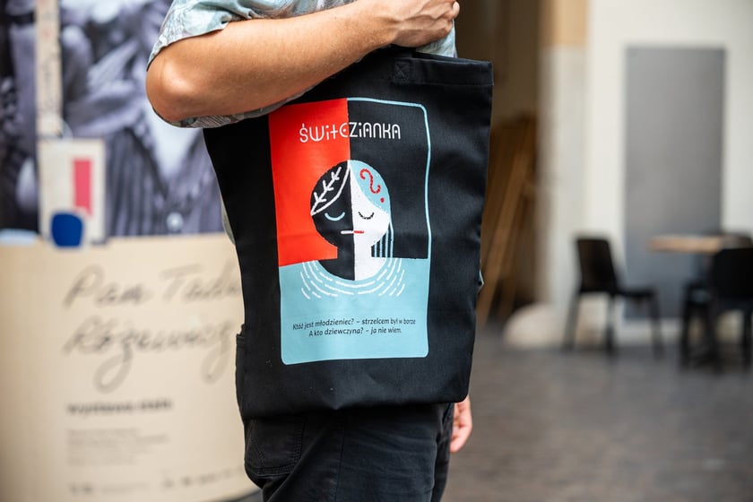 Gadżety w sklepiku Muzeum Pana Tadeusza