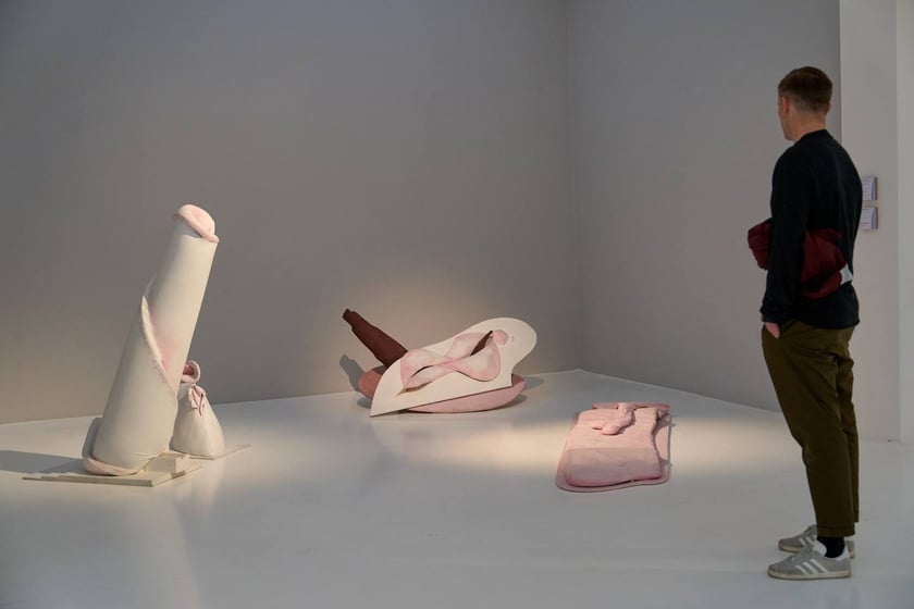 Prace Marii Pinińskiej-Bereś na wystawie w Pawilonie Czterech Kopuł we Wrocławiu