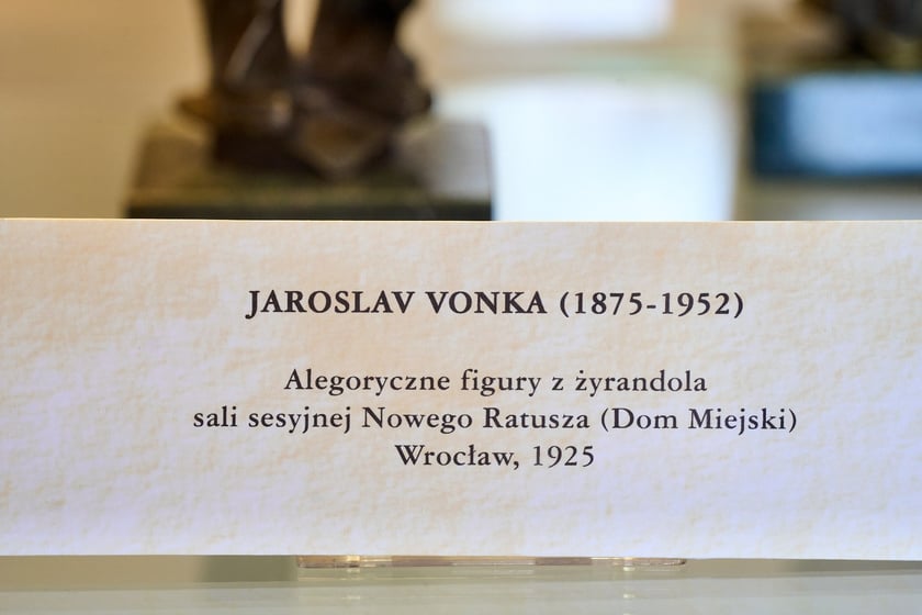 Odzyskane figury autorstwa Jaroslava Vonki można oglądać w ratuszu