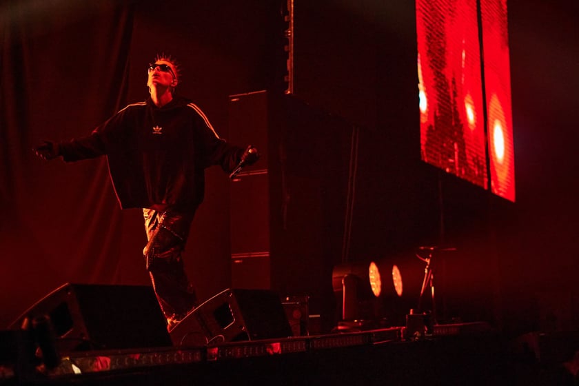 Sun Festival 2024
26-28.07.24
Kołobrzeg, Podczele (Bagicz)
Line-up Sun Festival 2024 tworzą: G-Eazy, French Montana, Swae Lee, GZUZ, Taco Hemingway, Szpaku, PRO8L3M, Zeamsone, Young Multi, Asster, Chivas, Kukon, Malik Montana, Oki (na zdjęciu), Paluch, Sarius, Słoń, Vkie, Young Igi, Young Adisz, Trill Pem, Paktofonika, Bambi.
Więcej informacji, r&oacute;wnież o biletach:&nbsp;sunfestival.pl