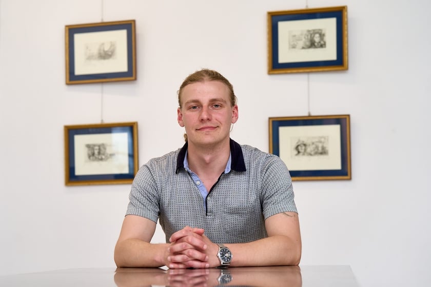 Bartłomiej Podg&oacute;rniak w Oficynie Graficznej Tyszkiewicz