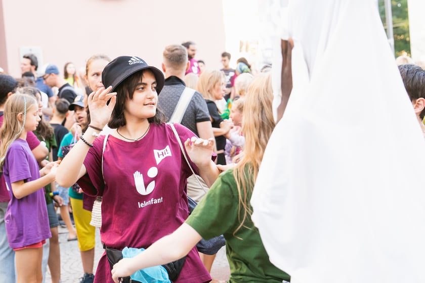 Kolorowa parada Lelenfant na ulicach Wrocławia, 29.07.2024