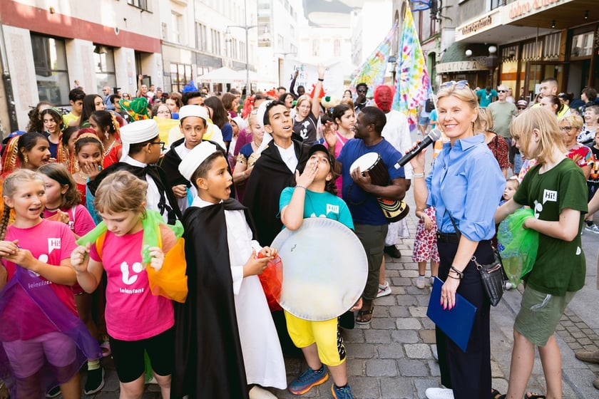 Kolorowa parada Lelenfant na ulicach Wrocławia, 29.07.2024