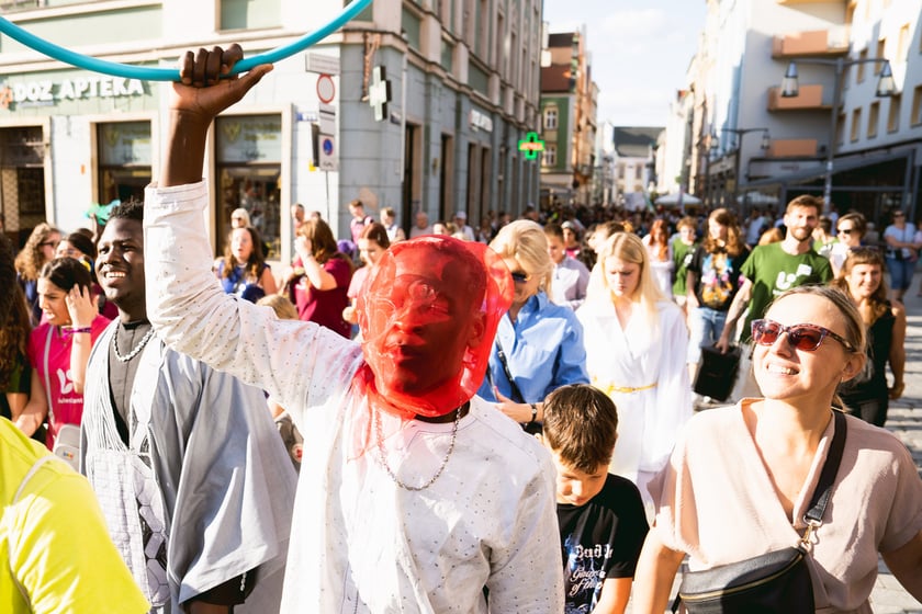 Kolorowa parada Lelenfant na ulicach Wrocławia, 29.07.2024