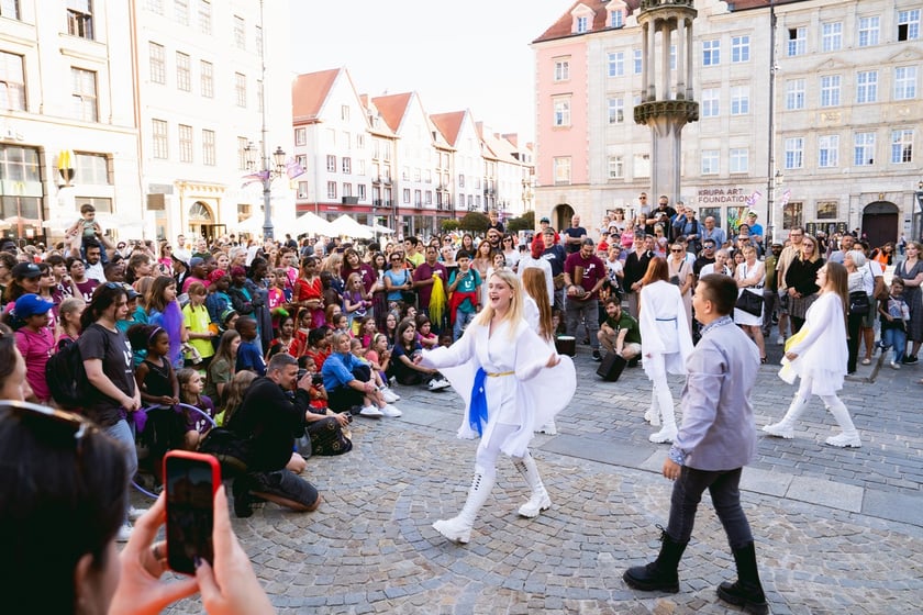 Kolorowa parada Lelenfant na ulicach Wrocławia, 29.07.2024