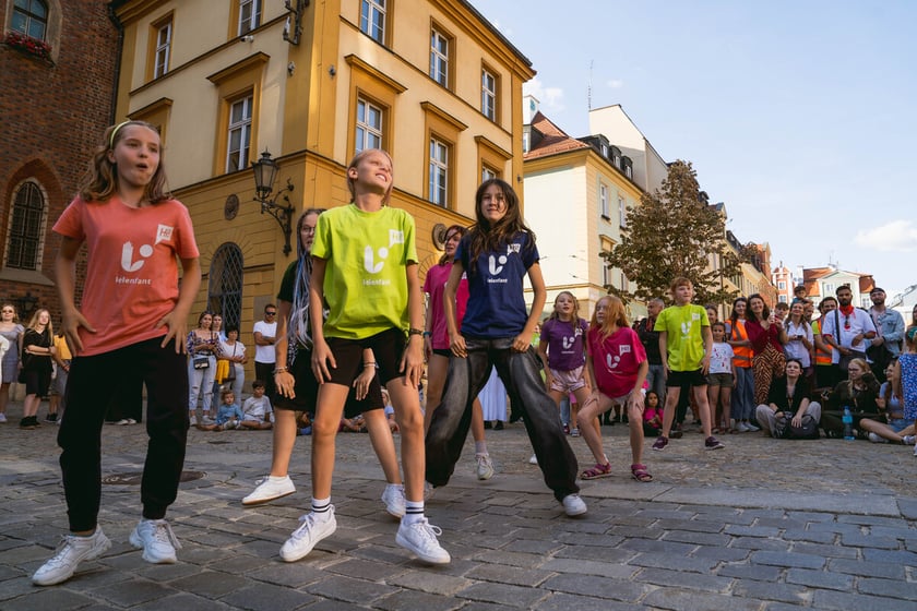 Kolorowa parada Lelenfant na ulicach Wrocławia, 29.07.2024