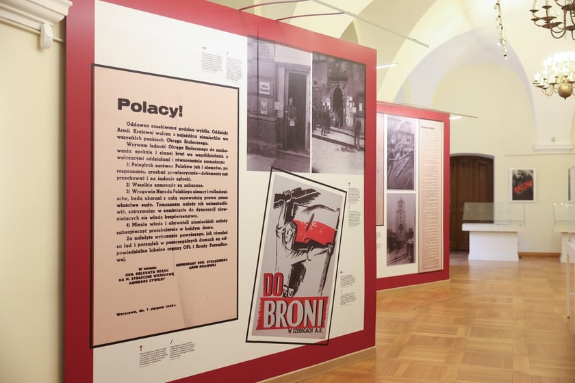 Wystawa w 80. rocznicę wybuchu Powstania Warszawskiego w auli Ossolineum