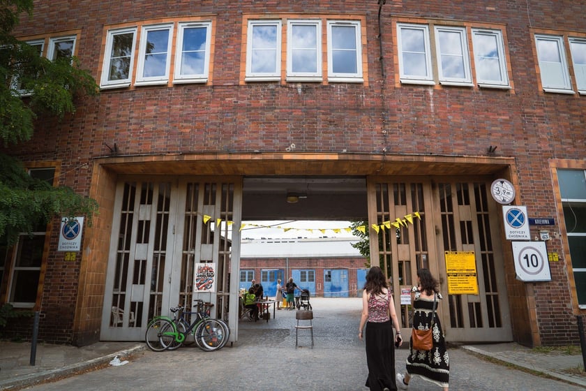 Hala po poczcie niemieckiej Kraftpost, czerwiec 2024