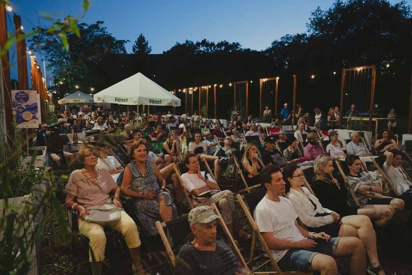 Koncert zespołu Outsider między przystankami Rondo a Sztabowa (24.08.2024)&nbsp;