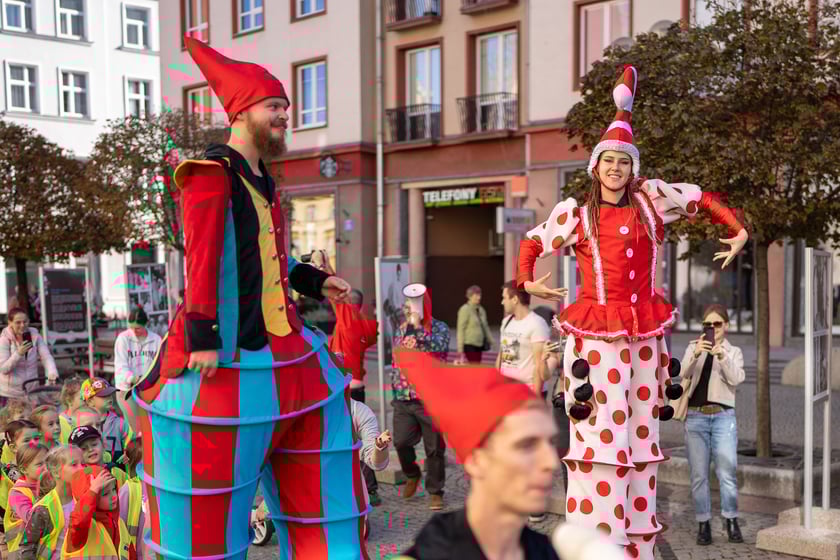 Parada na Wrocławskim Festiwalu Krasnoludków 2024