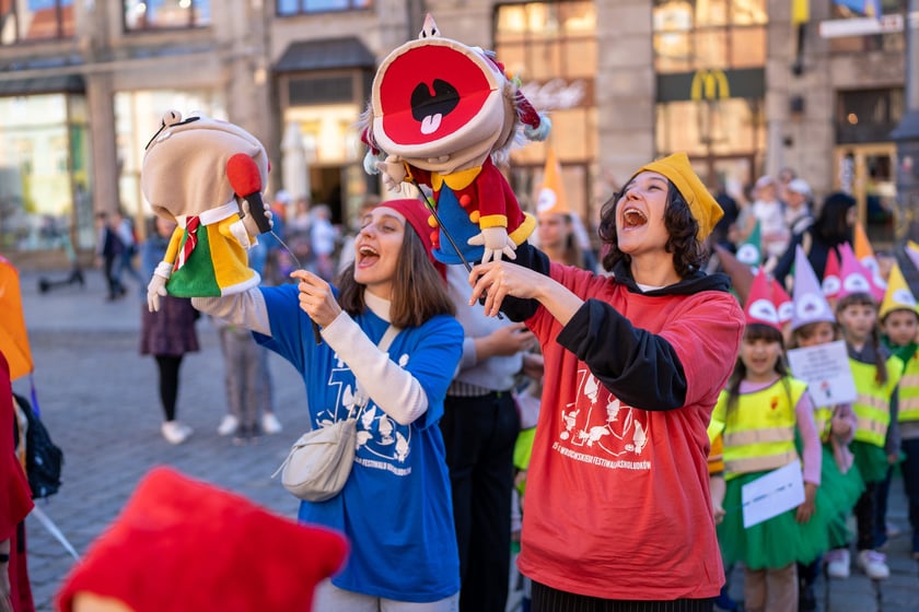 Parada na Wrocławskim Festiwalu Krasnoludków 2024