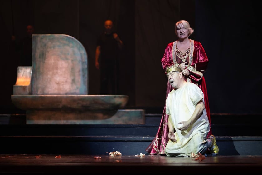 Pr&oacute;ba do spektaklu &bdquo;Nabucco&rdquo; w Operze Wrocławskiej