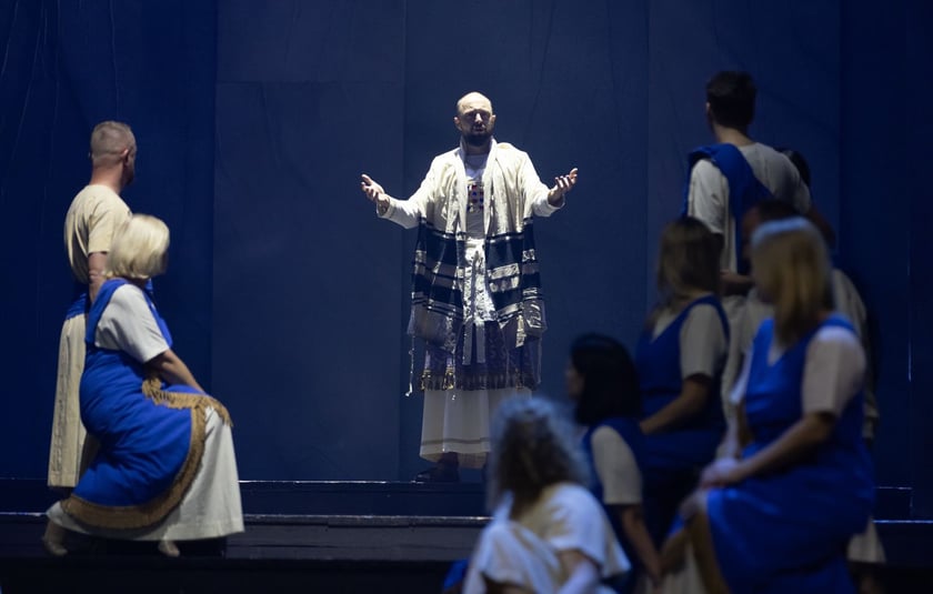 Pr&oacute;ba do spektaklu &bdquo;Nabucco&rdquo; w Operze Wrocławskiej