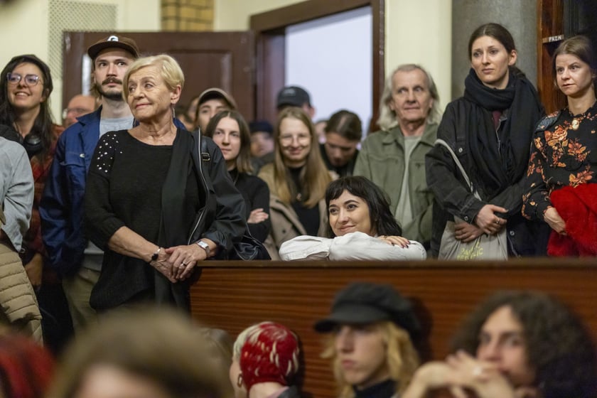 Wernisaż wystawy Dark Academia Kościoła Nihilistów w budynku po bibliotece na Szajnochy (19 października 2024)
