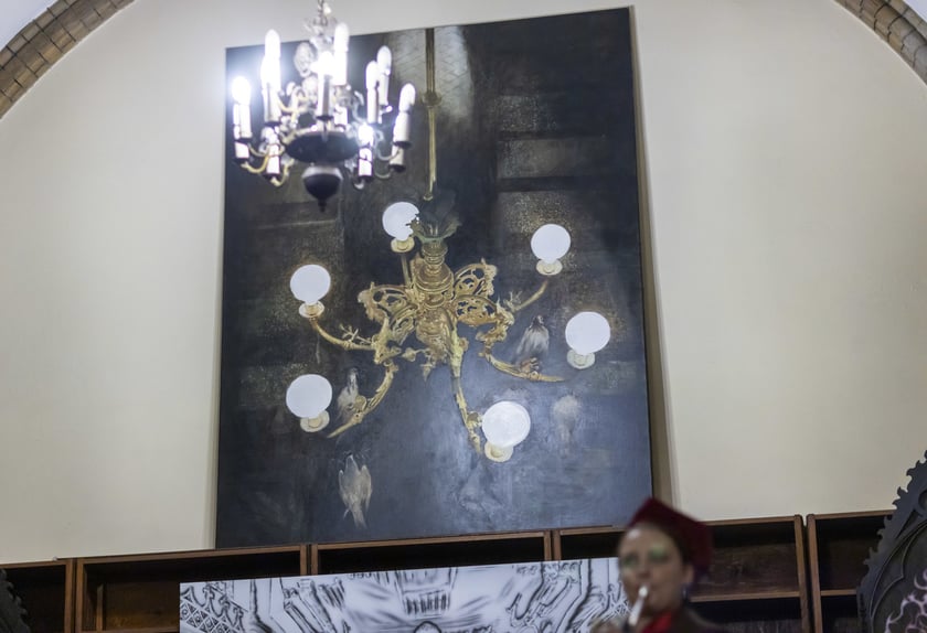 Wernisaż wystawy Dark Academia Kościoła Nihilistów w budynku po bibliotece na Szajnochy (19 października 2024)