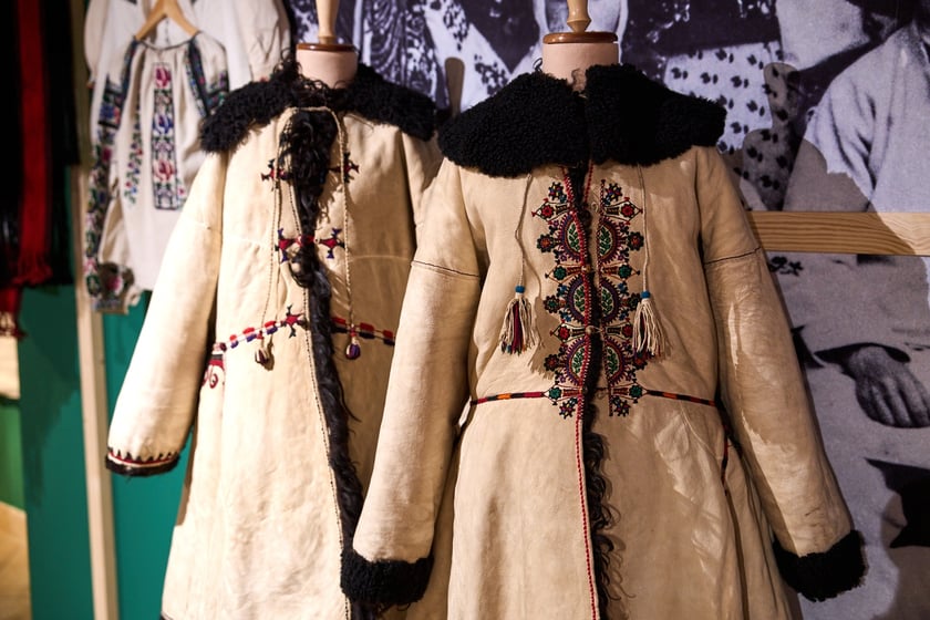Ponad 100 eksponat&oacute;w na wystawie &bdquo;Strojni Kresowiacy&rdquo; w Muzeum Etnograficznym