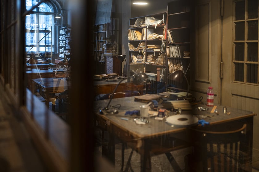 Plan zdjęciowy do filmu „The Travellers” w pałacu Wallenberg-Pachalych