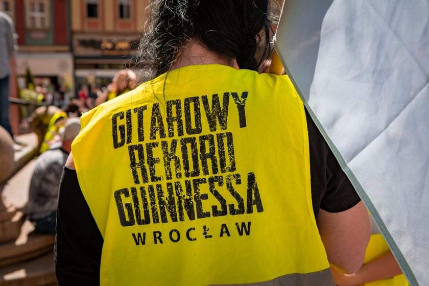 Gitarowy Rekord Świata 2025 na wrocławskim rynku