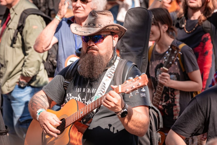 Gitarowy Rekord Świata 2025 na wrocławskim rynku