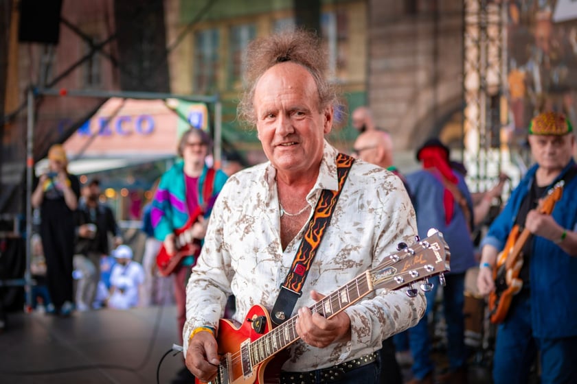 Gitarowy Rekord Świata 2025 na wrocławskim rynku