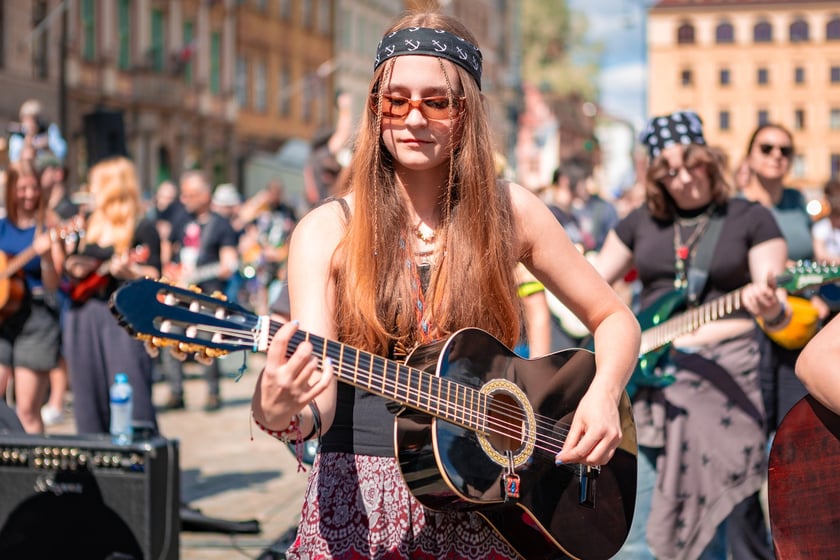Gitarowy Rekord Świata 2025 na wrocławskim rynku
