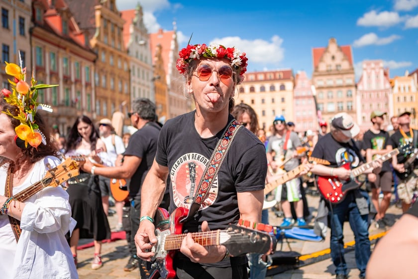 Gitarowy Rekord Świata 2025 na wrocławskim rynku