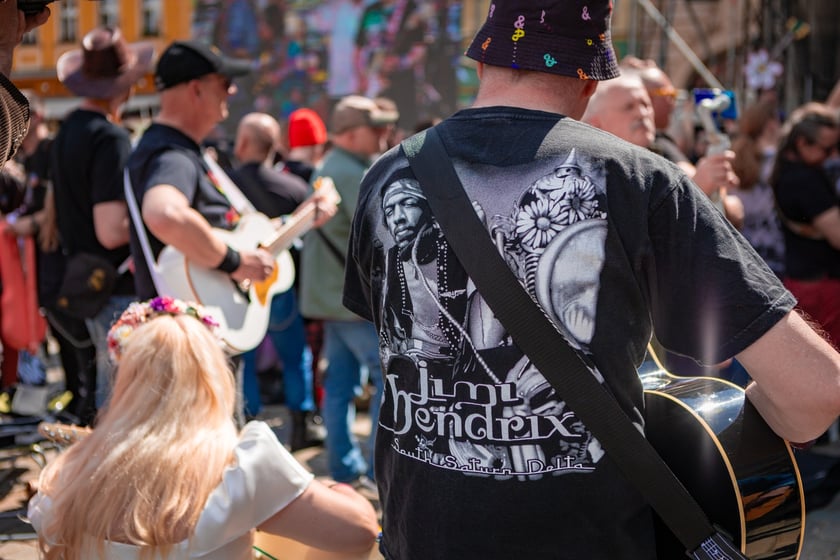Gitarowy Rekord Świata 2025 na wrocławskim rynku