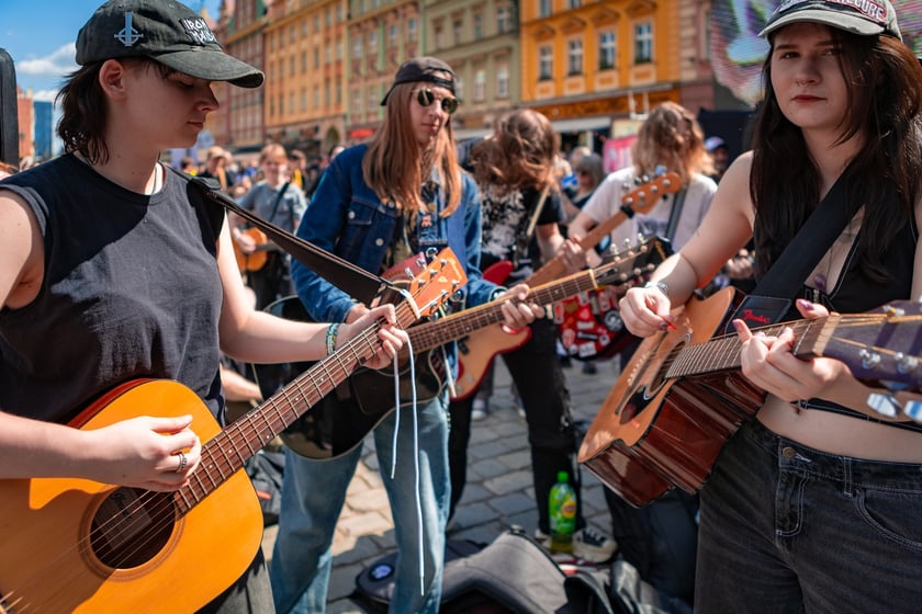 Gitarowy Rekord Świata 2025 na wrocławskim rynku