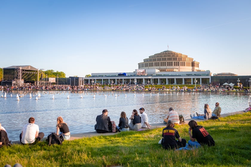 Pierwszy dzień 3-Maj&oacute;wki w Hali Stulecia i na Pergoli