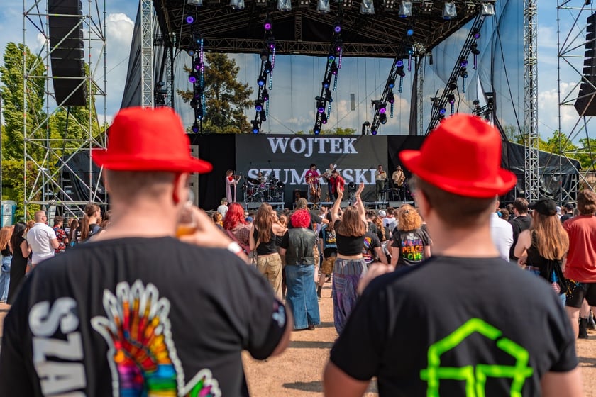 Publiczność na Festiwalu 3-Maj&oacute;wka we Wrocławiu